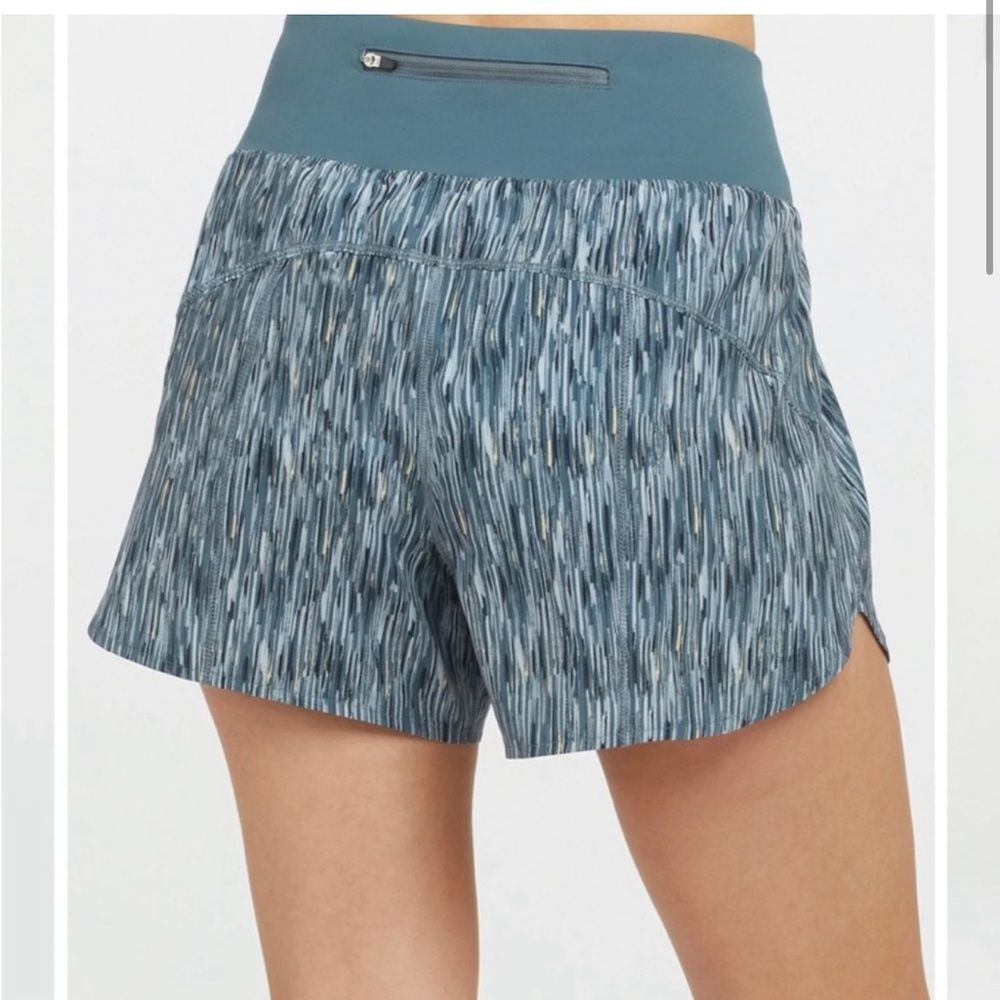 Spanx Get Moving Athletic Shorts Women’s Size XL